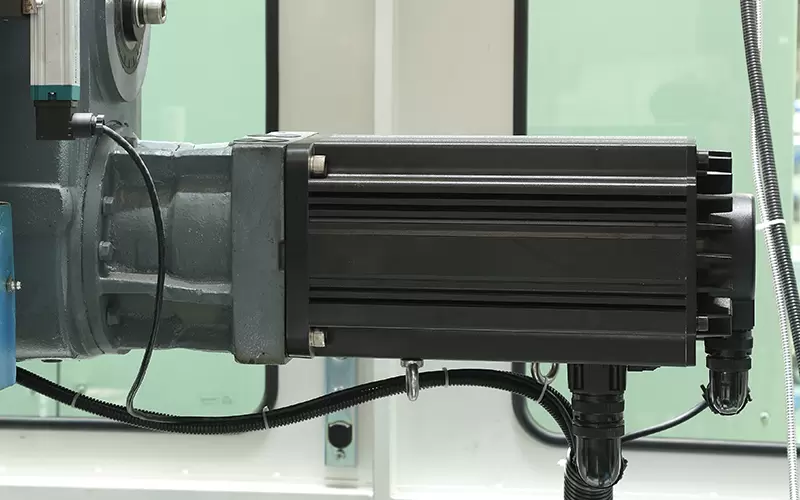 серводвигатель